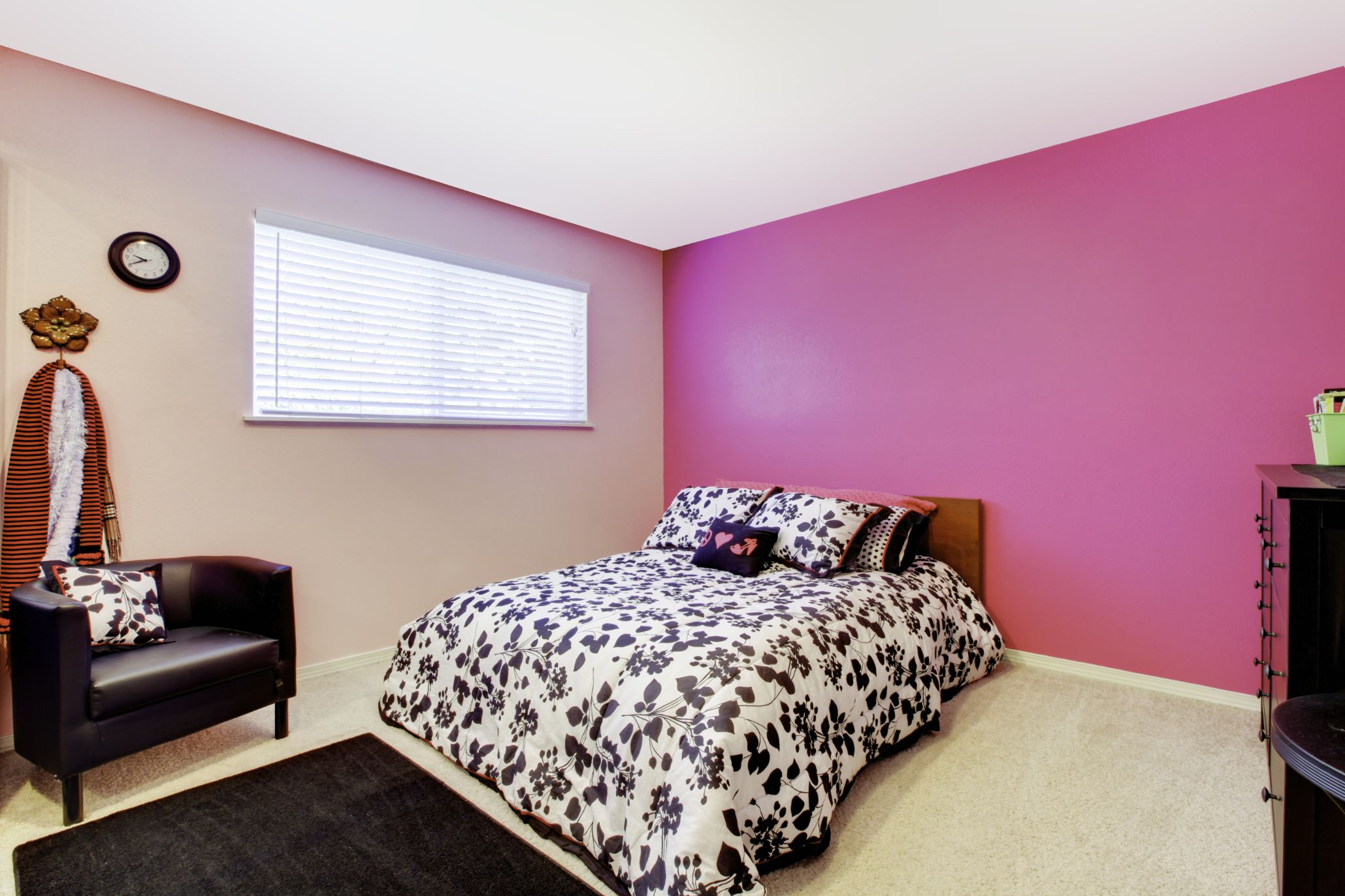 Pink Two Colour Combination For Bedroom Walls